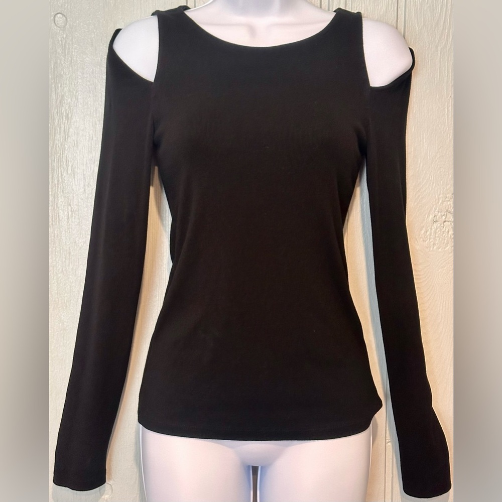 Velvet by Graham & Spencer Black Cold Shoulder Long Sleeve Top